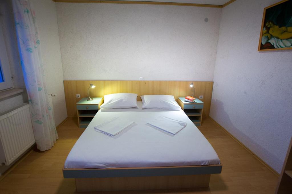 Apartmani Fuza Rab Supetarska Draga Ngoại thất bức ảnh